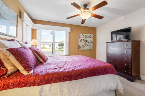 House in Palmetto, Florida 3 bedrooms, 138.24 sq.m. № 1777528 - photo 27