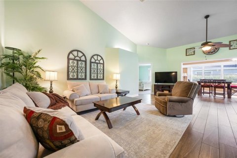 House in Palmetto, Florida 3 bedrooms, 138.24 sq.m. № 1777528 - photo 9