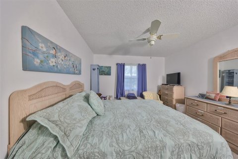 Condo in Sun City Center, Florida, 2 bedrooms  № 1530464 - photo 25