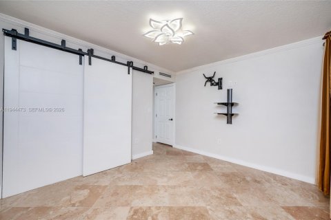 Copropriété à vendre à Hialeah, Floride: 2 chambres, 93.27 m2 № 2001147 - photo 12