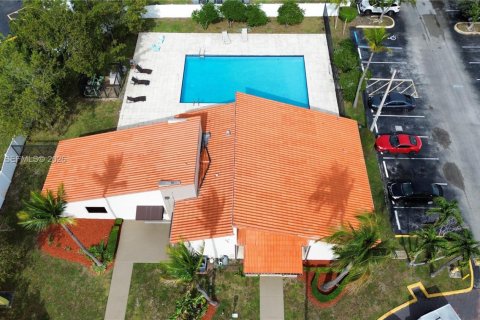 Copropriété à vendre à Hialeah, Floride: 2 chambres, 93.27 m2 № 2001147 - photo 30