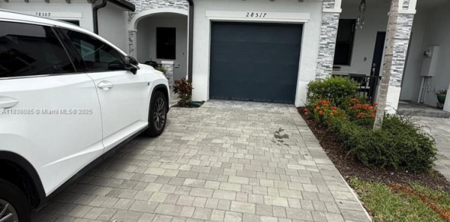 Condominio en Homestead, Florida, 3 dormitorios  № 1823770