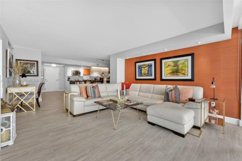 Купить кондоминиум в Майами-Бич, Флорида 2 спальни, 140.28м2, № 2066190 - фото 22