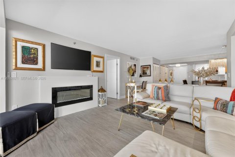 Купить кондоминиум в Майами-Бич, Флорида 2 спальни, 140.28м2, № 2066190 - фото 23