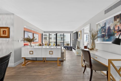 Купить кондоминиум в Майами-Бич, Флорида 2 спальни, 140.28м2, № 2066190 - фото 19