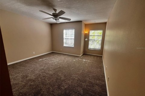 Townhouse in Valrico, Florida 2 bedrooms, 144.93 sq.m. № 1855974 - photo 14