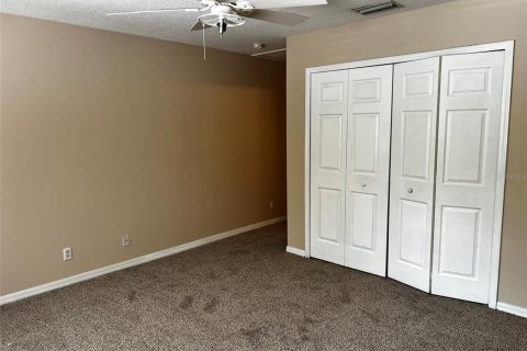 Townhouse in Valrico, Florida 2 bedrooms, 144.93 sq.m. № 1855974 - photo 6