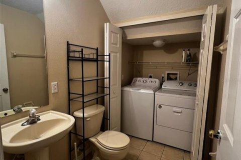 Townhouse in Valrico, Florida 2 bedrooms, 144.93 sq.m. № 1855974 - photo 19