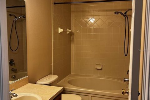 Townhouse in Valrico, Florida 2 bedrooms, 144.93 sq.m. № 1855974 - photo 7