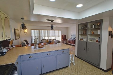 House in Casselberry, Florida 3 bedrooms, 175.77 sq.m. № 1554465 - photo 12