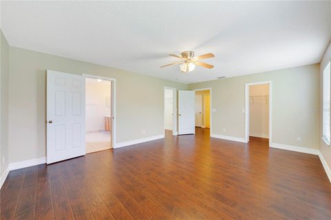 Villa ou maison à louer à Orlando, Floride: 6 chambres, 330.27 m2 № 1815990 - photo 13