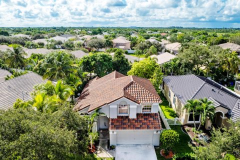 Casa en venta en Pembroke Pines, Florida, 4 dormitorios, 217.3 m2 № 2420692 - foto 4