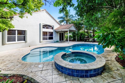 Casa en venta en Pembroke Pines, Florida, 4 dormitorios, 217.3 m2 № 2420692 - foto 7