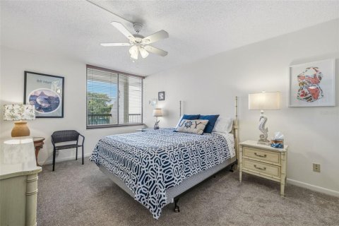 Condominio en alquiler en Saint Pete Beach, Florida, 2 dormitorios, 117.99 m2 № 2222473 - foto 25