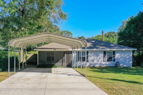 House in Jacksonville, Florida 3 bedrooms, 102.1 sq.m. № 841016 - photo 1