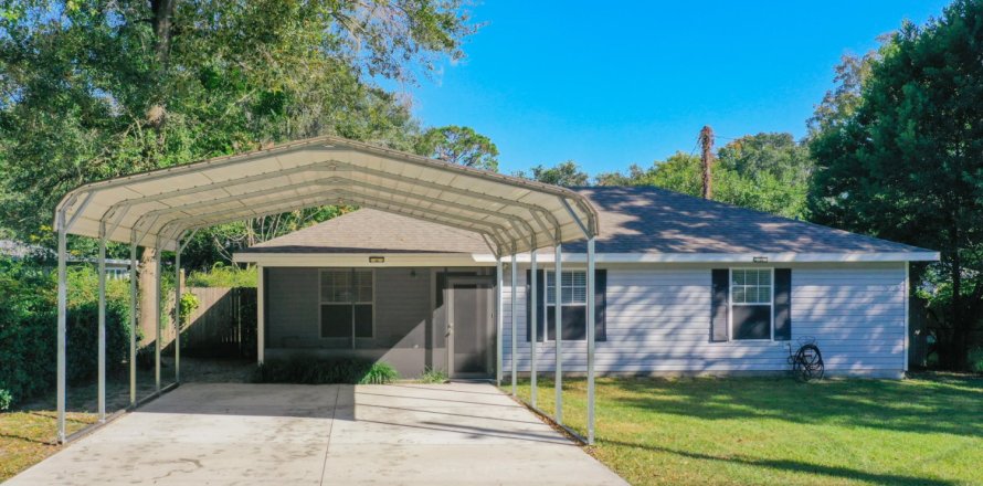 House in Jacksonville, Florida 3 bedrooms, 102.1 sq.m. № 841016