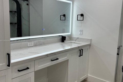 Villa ou maison à vendre à Homestead, Floride: 4 chambres, 198.07 m2 № 2031010 - photo 24