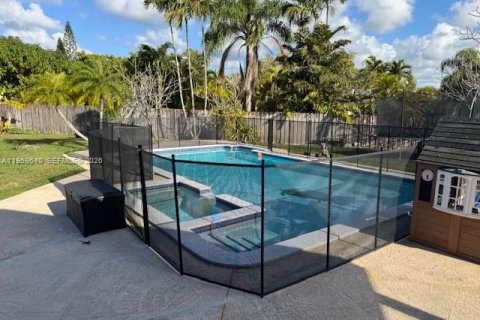 House in Homestead, Florida 4 bedrooms, 198.07 sq.m. № 2031010 - photo 5