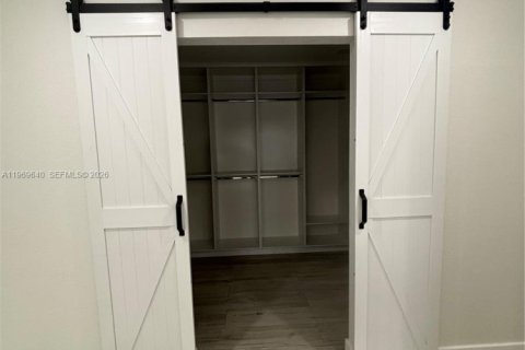 Villa ou maison à vendre à Homestead, Floride: 4 chambres, 198.07 m2 № 2031010 - photo 22