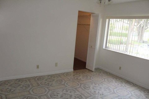 Condominio en alquiler en West Palm Beach, Florida, 2 dormitorios, 103.59 m2 № 1179386 - foto 1