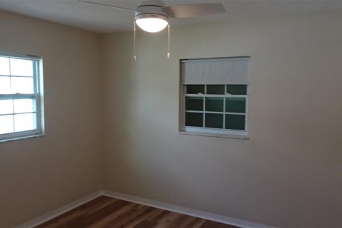 House in Saint Petersburg, Florida 1 bedroom, 58.53 sq.m. № 2391404 - photo 17
