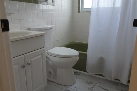 House in Saint Petersburg, Florida 1 bedroom, 58.53 sq.m. № 2391404 - photo 15