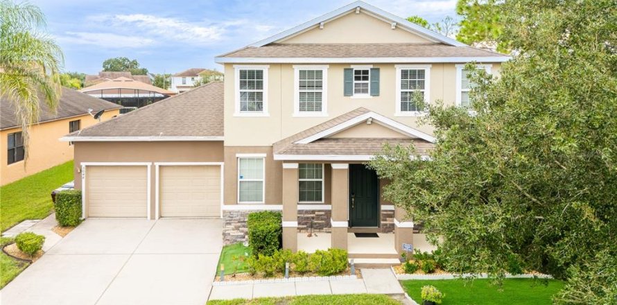 Villa ou maison à Kissimmee, Floride 4 chambres, 241.45 m2 № 2398788