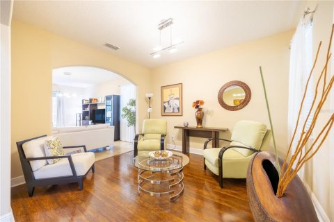 Villa ou maison à vendre à Kissimmee, Floride: 4 chambres, 241.45 m2 № 2398788 - photo 5