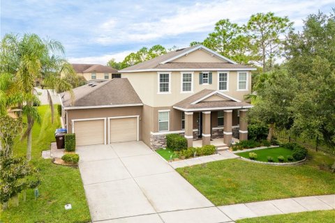 Villa ou maison à vendre à Kissimmee, Floride: 4 chambres, 241.45 m2 № 2398788 - photo 2