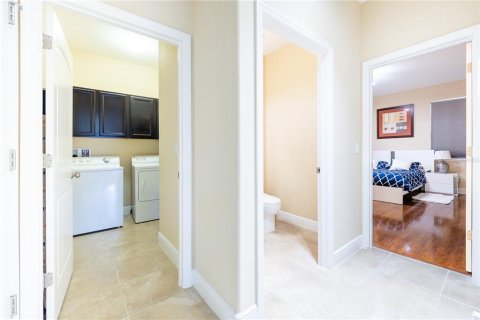 Villa ou maison à vendre à Kissimmee, Floride: 4 chambres, 241.45 m2 № 2398788 - photo 15