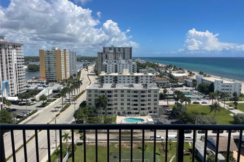 Купить кондоминиум в Холливуд, Флорида 2 спальни, 97.55м2, № 2001993 - фото 20