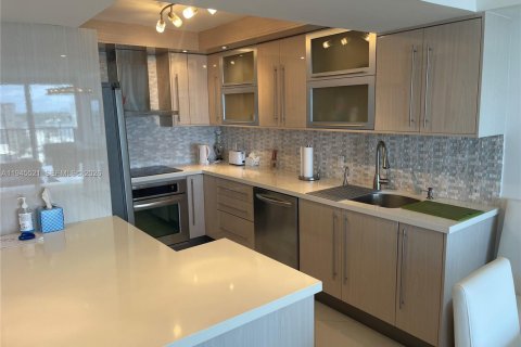 Купить кондоминиум в Холливуд, Флорида 2 спальни, 97.55м2, № 2001993 - фото 2