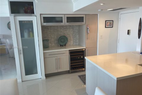 Купить кондоминиум в Холливуд, Флорида 2 спальни, 97.55м2, № 2001993 - фото 4