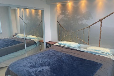 Купить кондоминиум в Холливуд, Флорида 2 спальни, 97.55м2, № 2001993 - фото 17