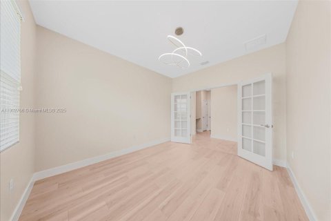 Villa ou maison à vendre à Fort Myers, Floride: 2 chambres, 168.71 m2 № 1953107 - photo 15