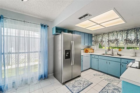 Villa ou maison à vendre à New Port Richey, Floride: 2 chambres, 124.67 m2 № 2396148 - photo 10