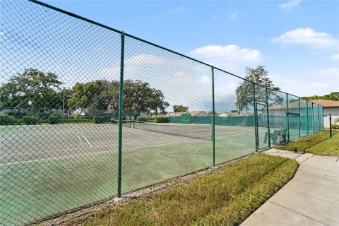 Villa ou maison à vendre à New Port Richey, Floride: 2 chambres, 124.67 m2 № 2396148 - photo 21