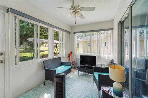Villa ou maison à vendre à New Port Richey, Floride: 2 chambres, 124.67 m2 № 2396148 - photo 16
