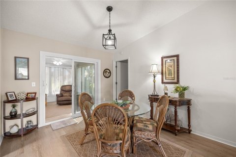 House in Summerfield, Florida 2 bedrooms, 106.28 sq.m. № 1904047 - photo 11
