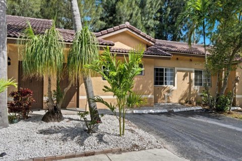 Appartement à Davie, Floride 2 chambres, 88.26 m2 № 2359800