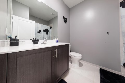 Снять в аренду таунхаус в Хомстед, Флорида 3 спальни, 169.73м2, № 1988698 - фото 29