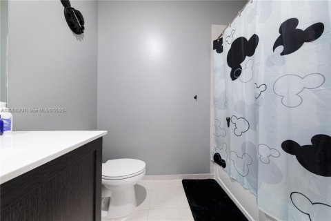 Снять в аренду таунхаус в Хомстед, Флорида 3 спальни, 169.73м2, № 1988698 - фото 28