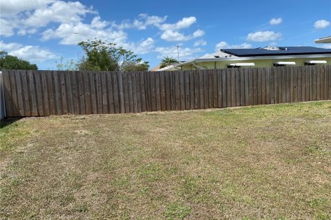 Casa en venta en North Port, Florida, 3 dormitorios, 144 m2 № 1613715 - foto 28