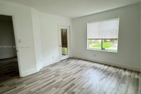 Condominio en venta en Coral Springs, Florida, 2 dormitorios, 96.99 m2 № 1996501 - foto 11