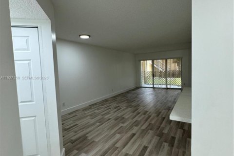 Condominio en venta en Coral Springs, Florida, 2 dormitorios, 96.99 m2 № 1996501 - foto 6