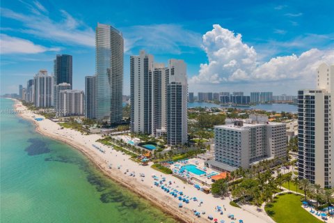 Купить кондоминиум в Санни-Айлс-Бич, Флорида 38.09м2, № 2018957 - фото 17
