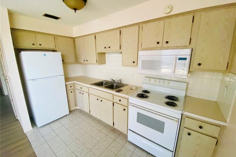 Condominio en alquiler en Holiday, Florida, 2 dormitorios, 76.64 m2 № 1866077 - foto 5