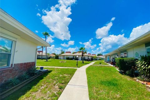 Condominio en alquiler en Holiday, Florida, 2 dormitorios, 76.64 m2 № 1866077 - foto 2