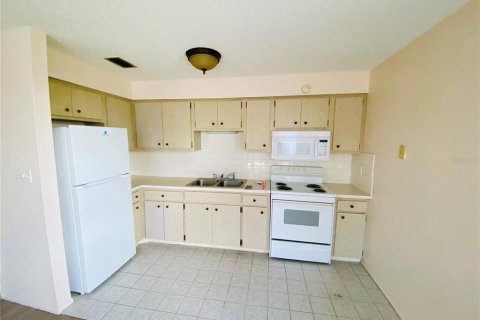 Condominio en alquiler en Holiday, Florida, 2 dormitorios, 76.64 m2 № 1866077 - foto 4
