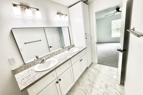 Villa ou maison à vendre à Palm Bay, Floride: 4 chambres, 167.87 m2 № 2089487 - photo 5